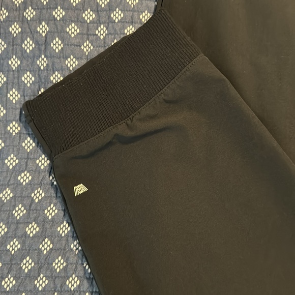 Mack Weldon Sz XXL Tech Chino Pants Black - Picture 2 of 7